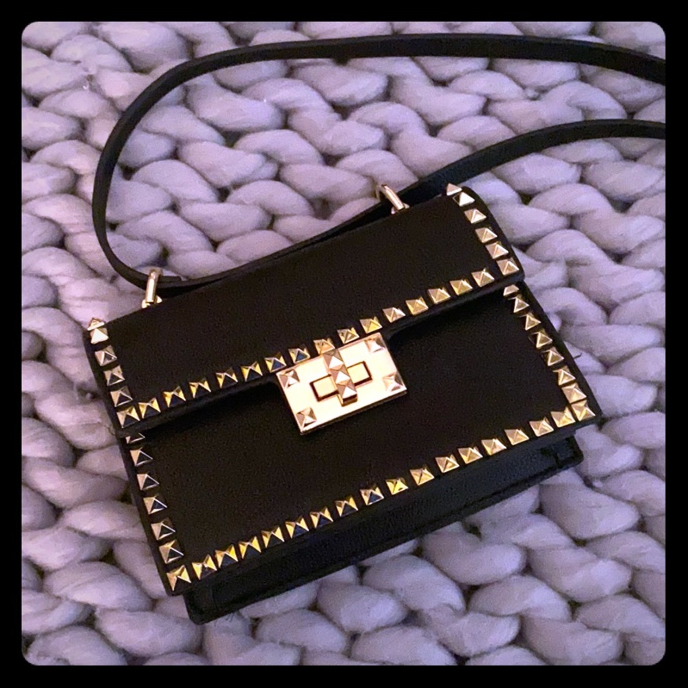 Akira handbag